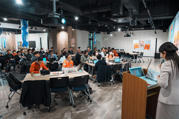 年間通してさまざまなセミナーを開催している