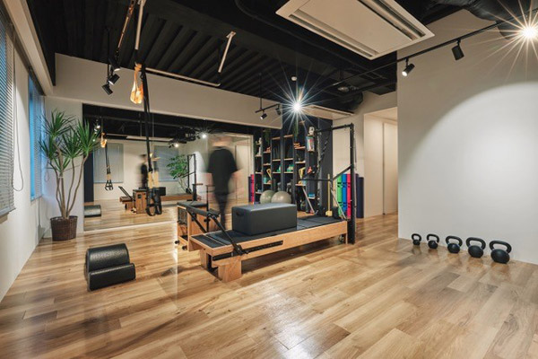 マシンピラティスとパーソナルトレーニングスタジオ「the REFORMER」