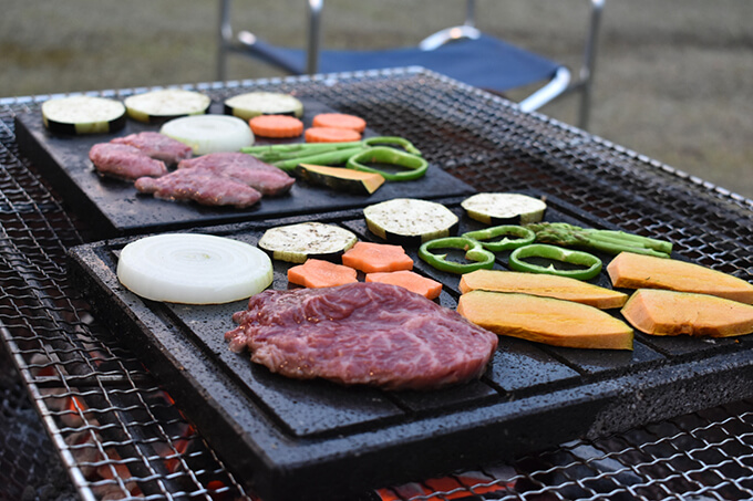 屋外でも使える「飛騨溶岩プレート」