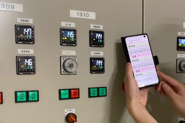 タンク内の温度などはスマホで閲覧できる