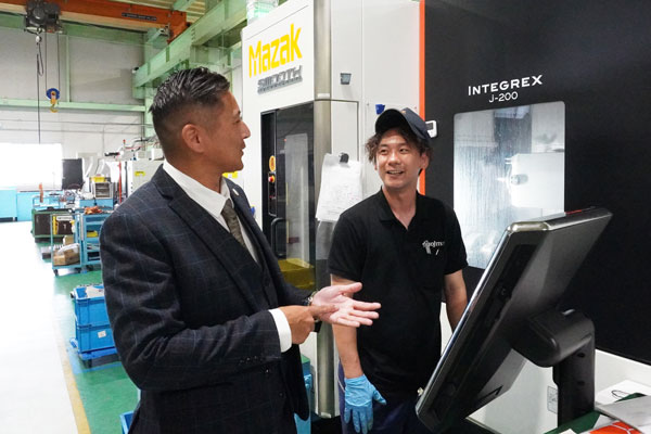 若手社員の活躍が、製造現場を支えている