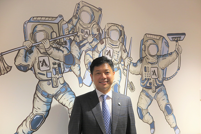 岡田光信CEO（同社本社で）