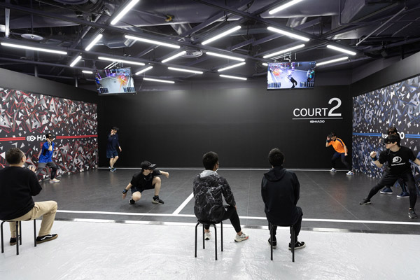 コミュニケーション力やマネジメント力を養う効果があり、企業にも広がっている